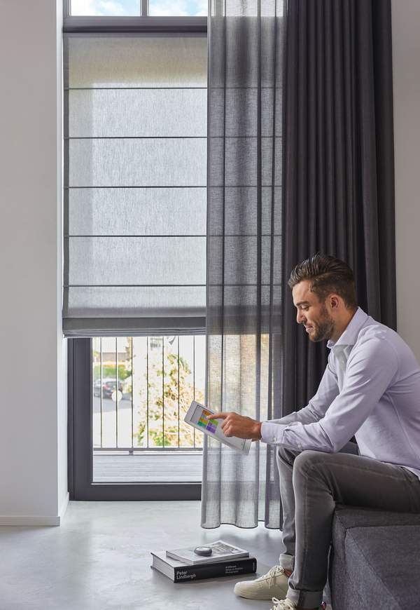 elektrisch bedienbare vouwgordijn